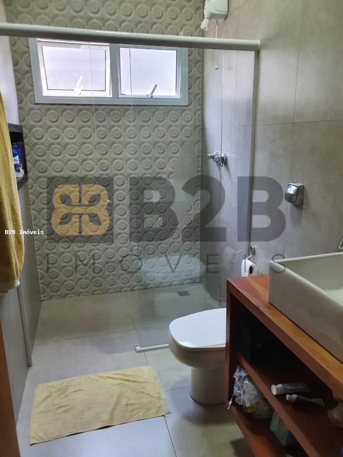 Casa à venda com 3 quartos, 335m² - Foto 17