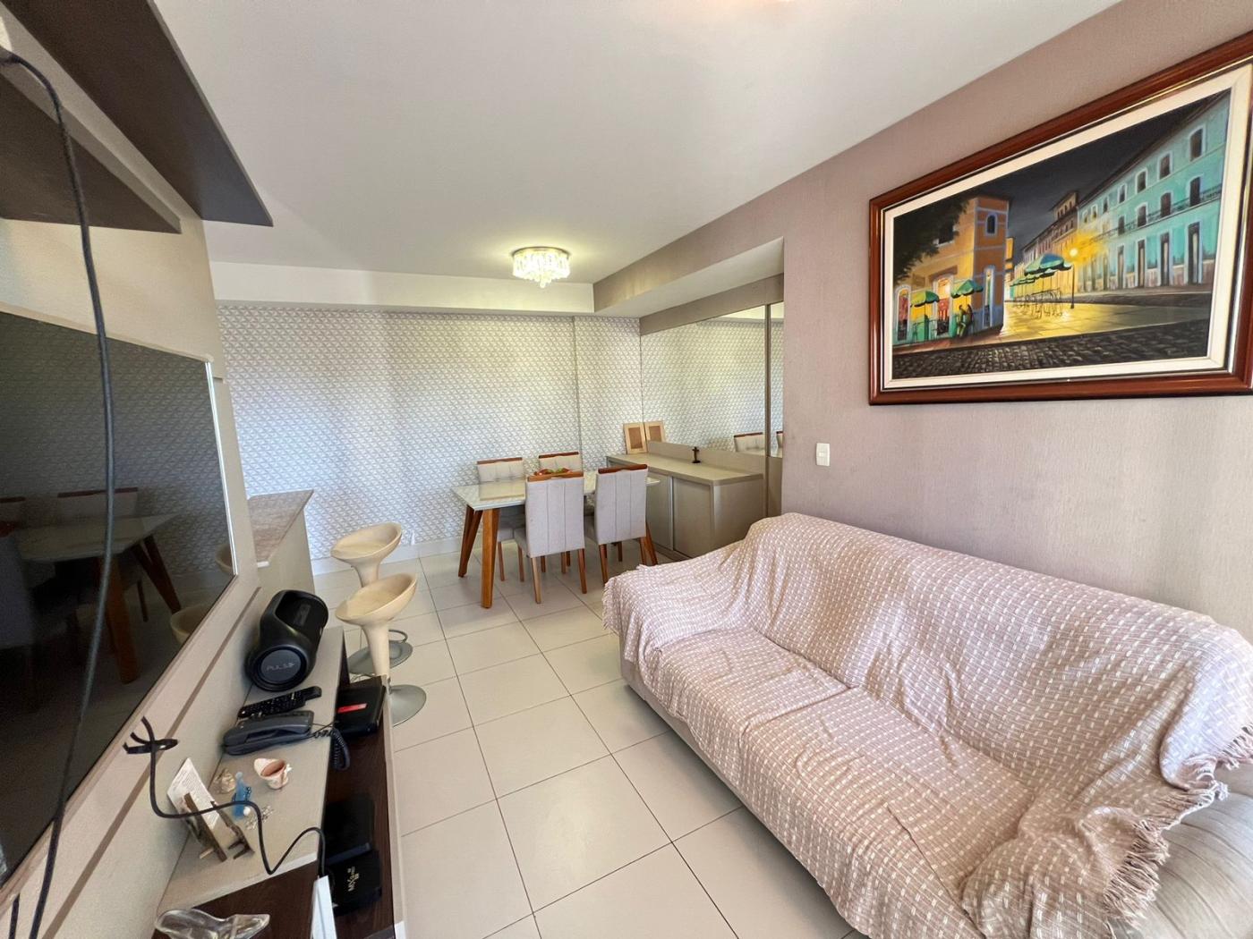 Apartamento à venda com 3 quartos, 77m² - Foto 2