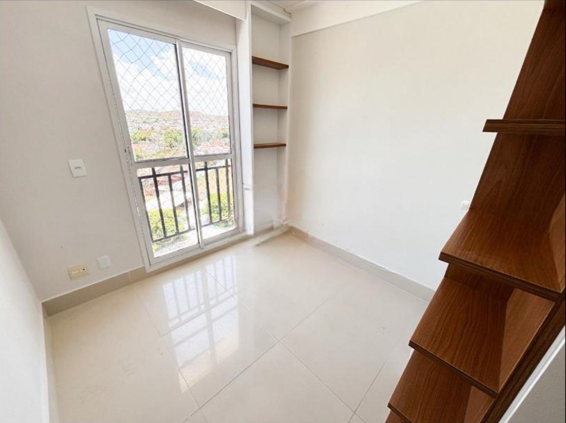 Apartamento à venda com 3 quartos - Foto 6