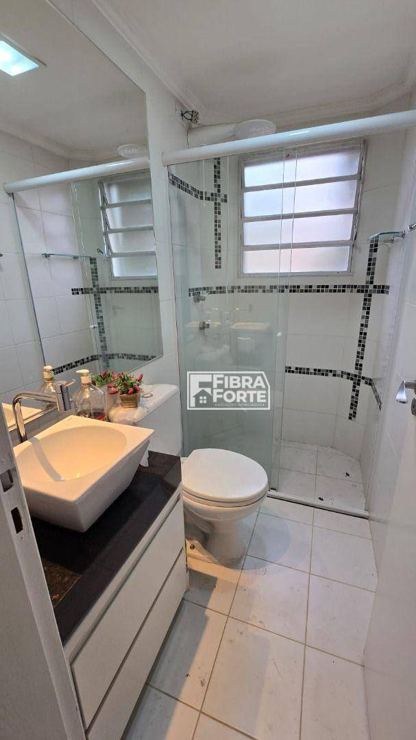 Apartamento para alugar com 2 quartos, 48m² - Foto 11