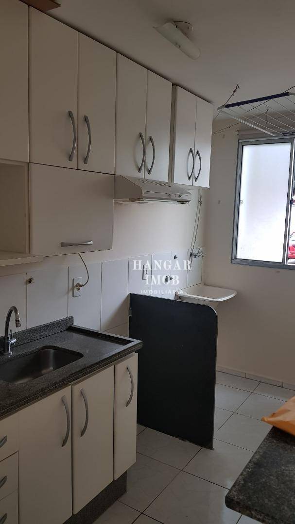 Apartamento à venda com 2 quartos, 45m² - Foto 13