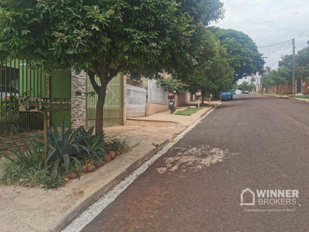 Casa à venda com 3 quartos, 220m² - Foto 20