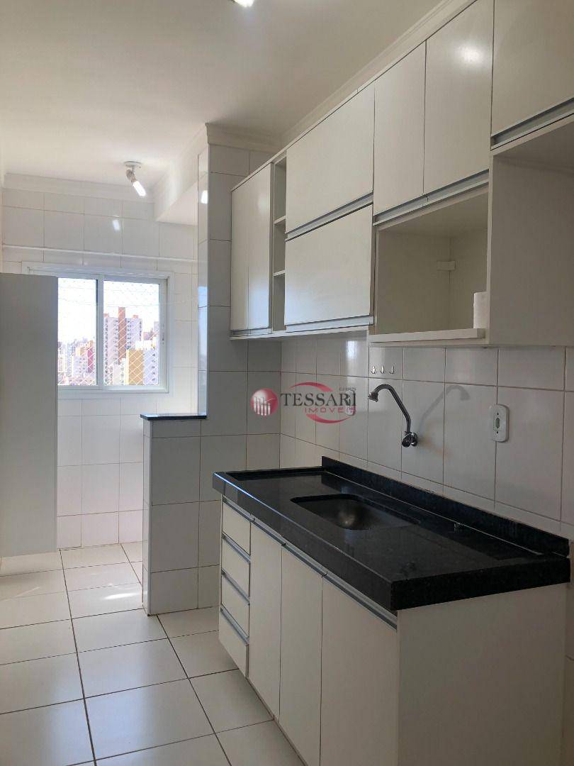 Apartamento à venda com 2 quartos, 70m² - Foto 3