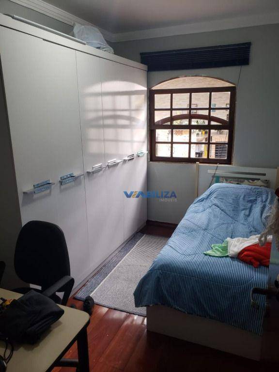 Sobrado à venda com 3 quartos, 218m² - Foto 15