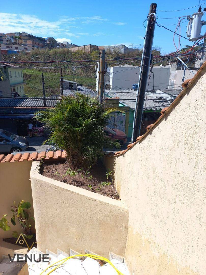 Sobrado à venda com 4 quartos, 227M2 - Foto 4