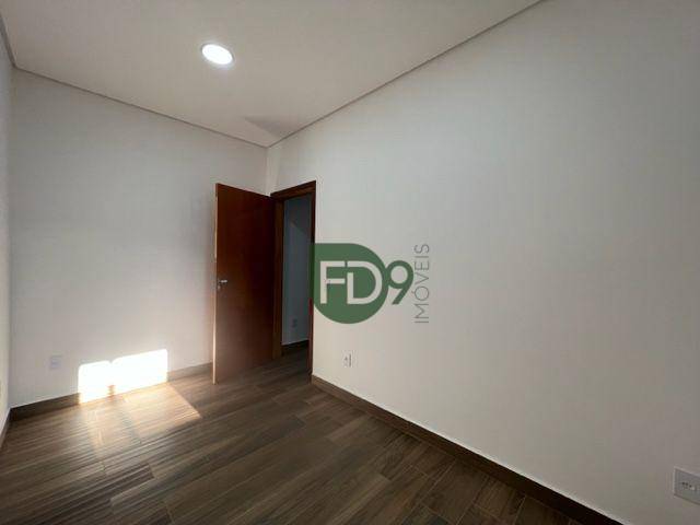 Casa de Condomínio à venda com 3 quartos, 253m² - Foto 18