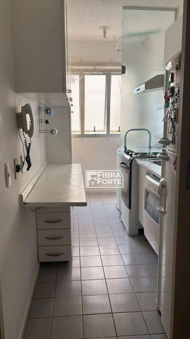 Apartamento à venda com 2 quartos, 62m² - Foto 13