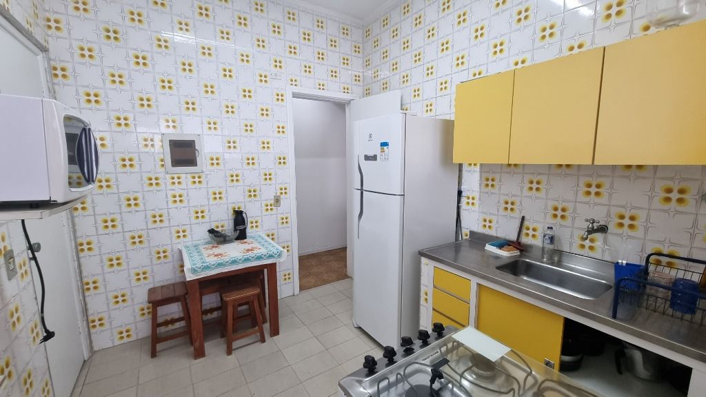 Apartamento à venda com 2 quartos, 70m² - Foto 13