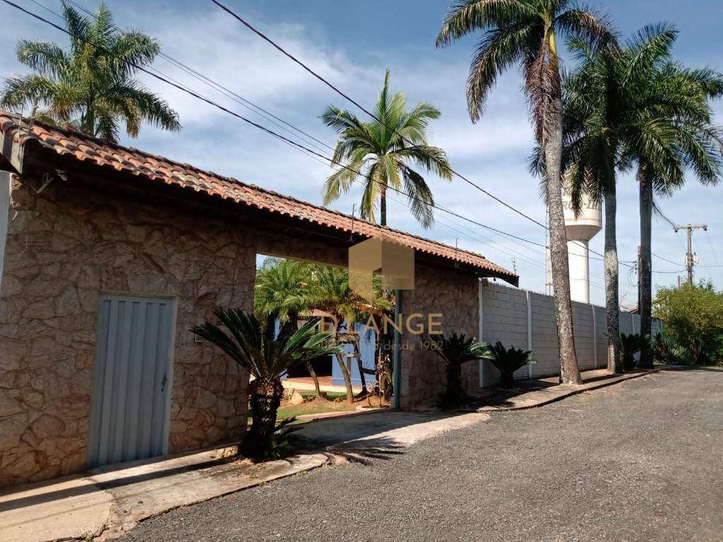 Chácara à venda com 8 quartos, 1000m² - Foto 1