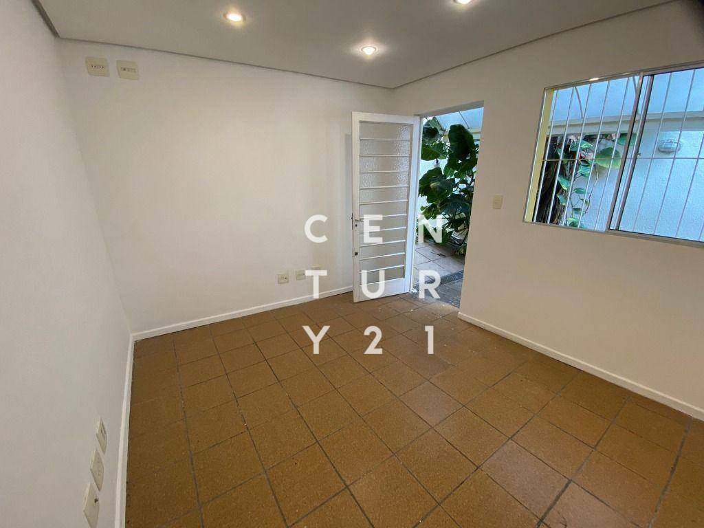 Casa para alugar com 4 quartos, 200m² - Foto 10