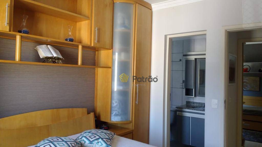 Apartamento à venda com 3 quartos, 98m² - Foto 14