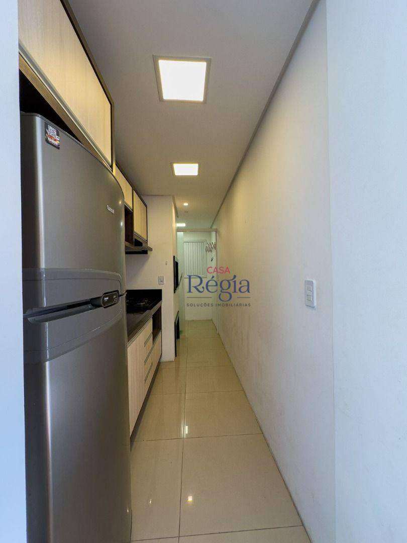Apartamento à venda com 2 quartos, 75m² - Foto 15