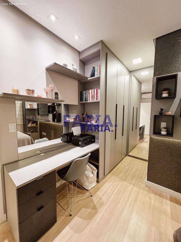 Casa de Condomínio à venda com 3 quartos, 224m² - Foto 11