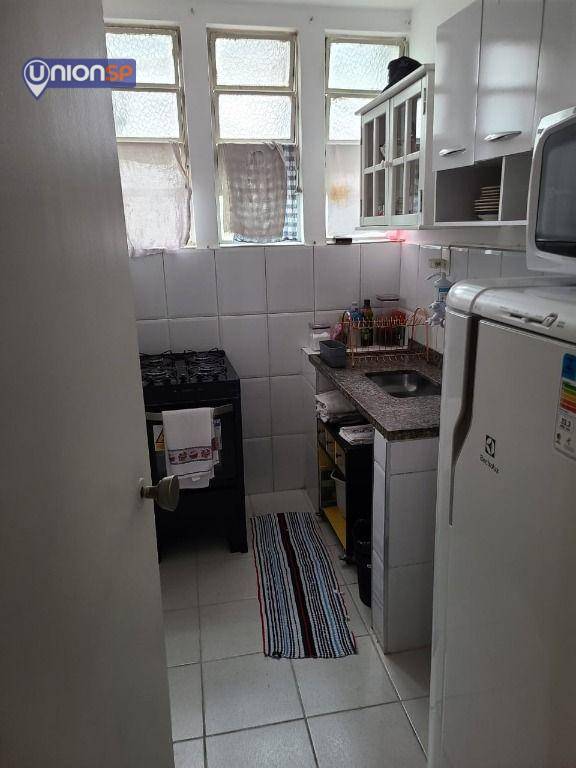 Apartamento à venda com 1 quarto, 42m² - Foto 4