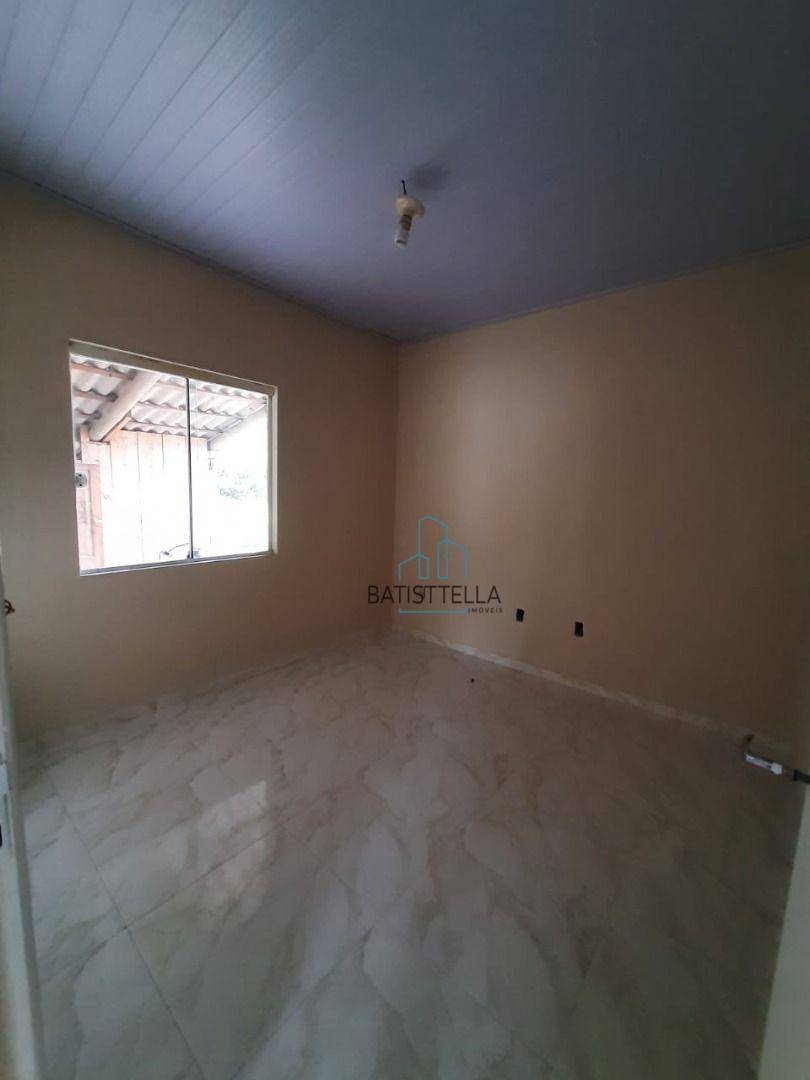 Casa à venda com 2 quartos, 70m² - Foto 13