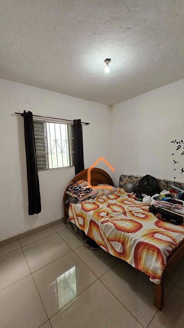 Casa à venda com 2 quartos, 145m² - Foto 13