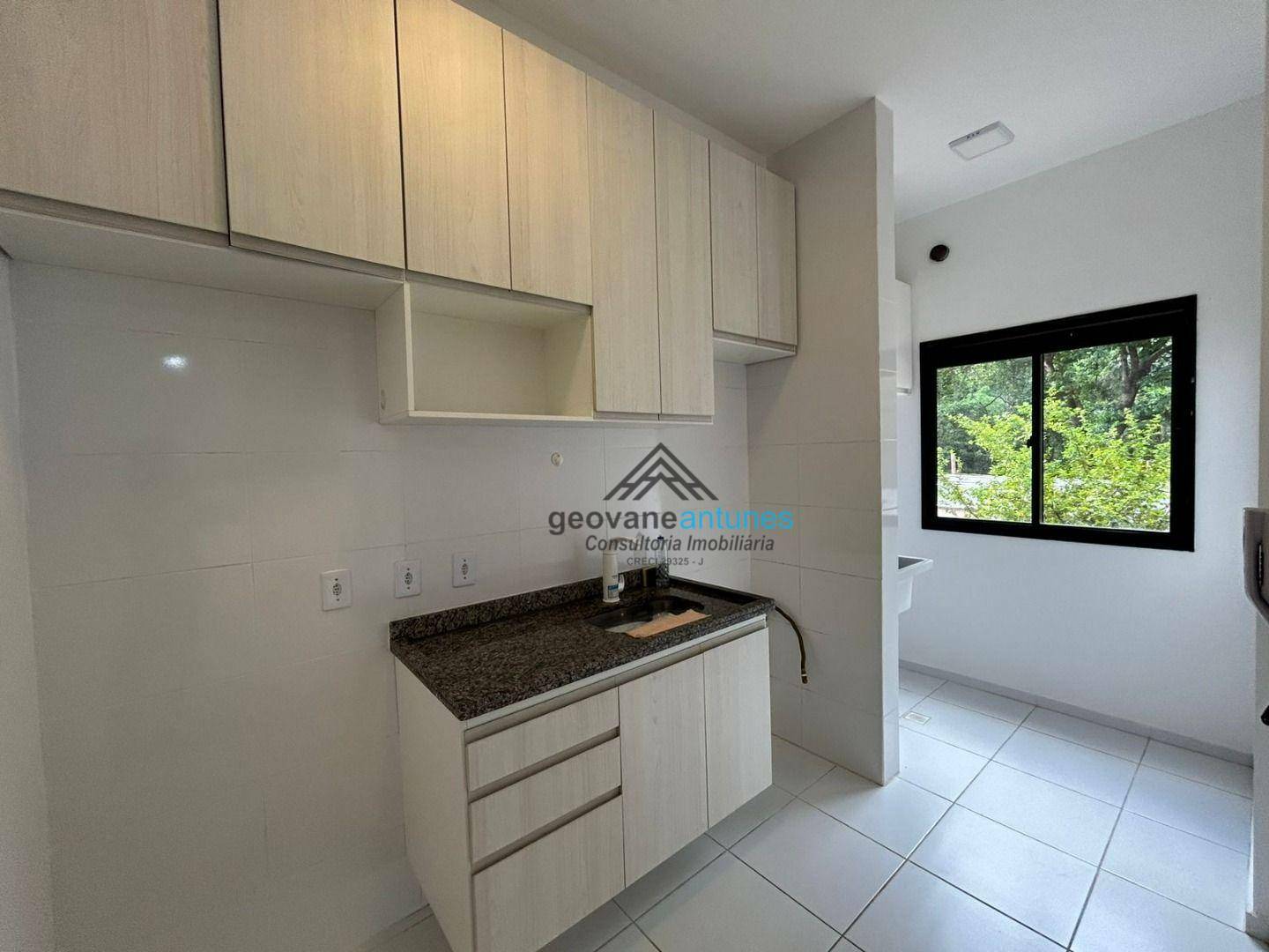 Apartamento à venda com 2 quartos, 62m² - Foto 2