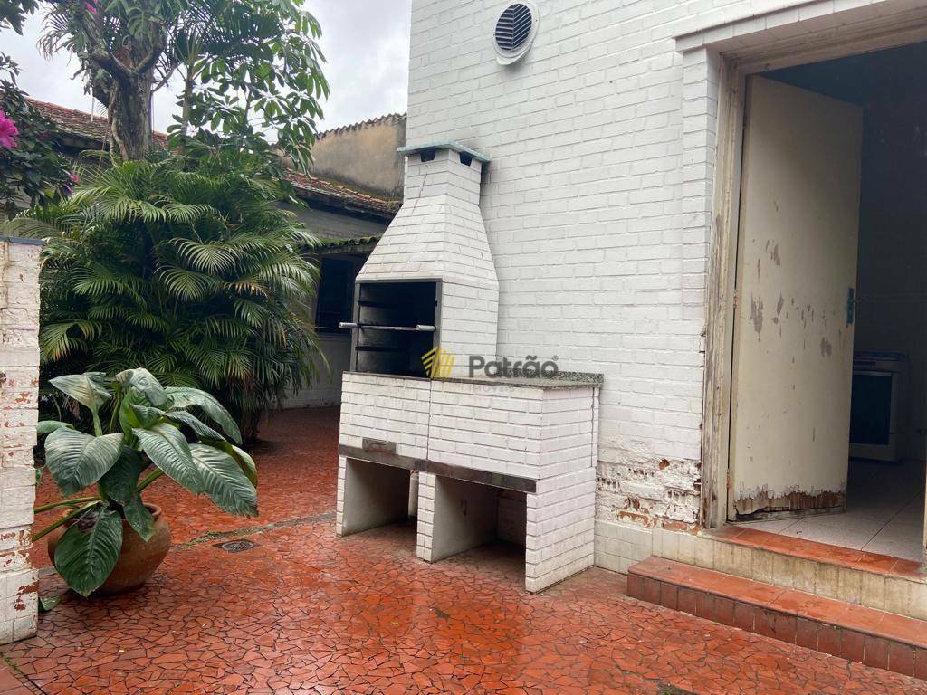 Sobrado à venda e aluguel com 4 quartos, 300m² - Foto 20