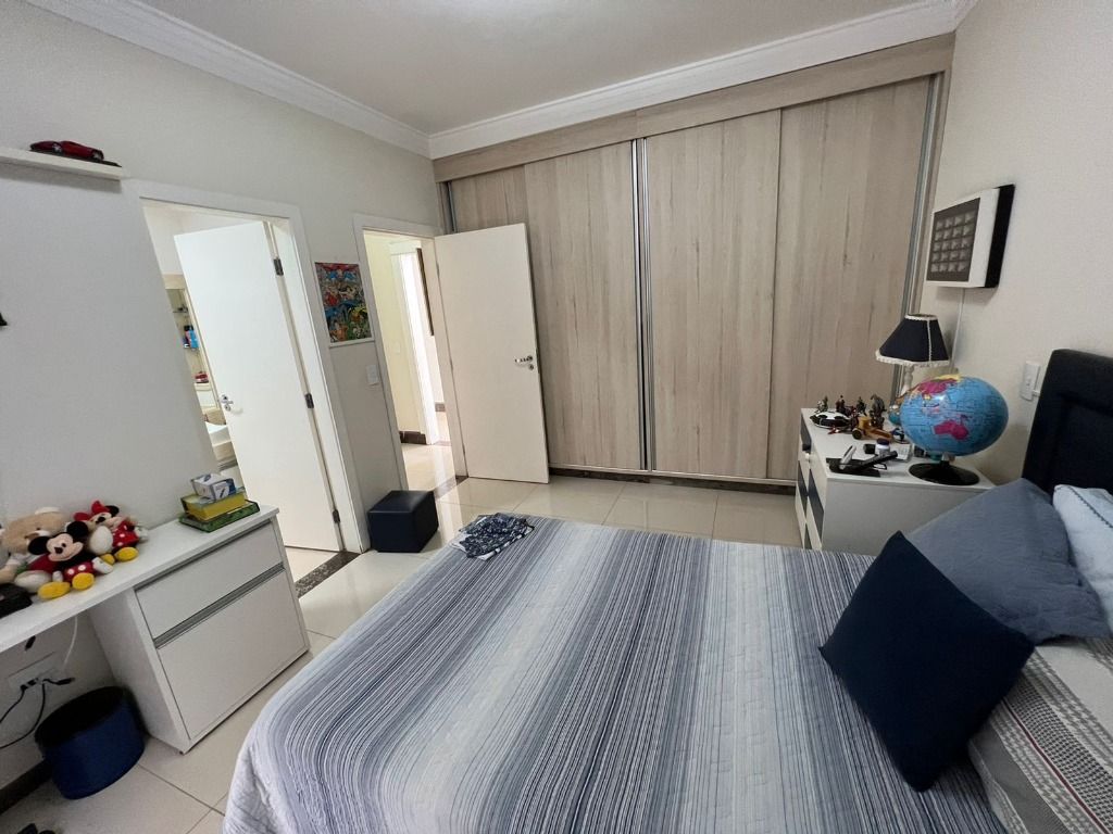 Casa de Condomínio à venda com 4 quartos, 330m² - Foto 20