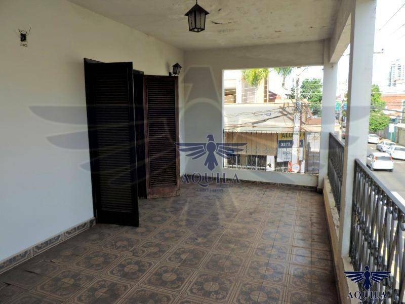 Casa para alugar com 5 quartos, 176m² - Foto 1