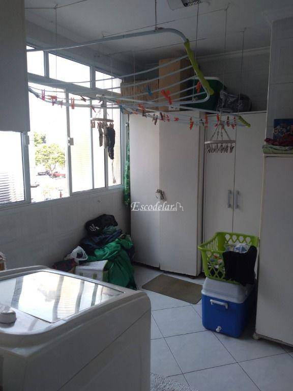 Apartamento à venda com 3 quartos, 140m² - Foto 11