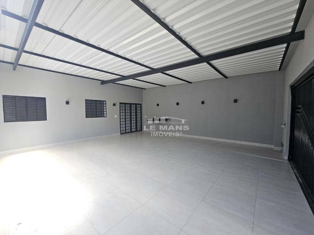 Casa à venda com 3 quartos, 135m² - Foto 11