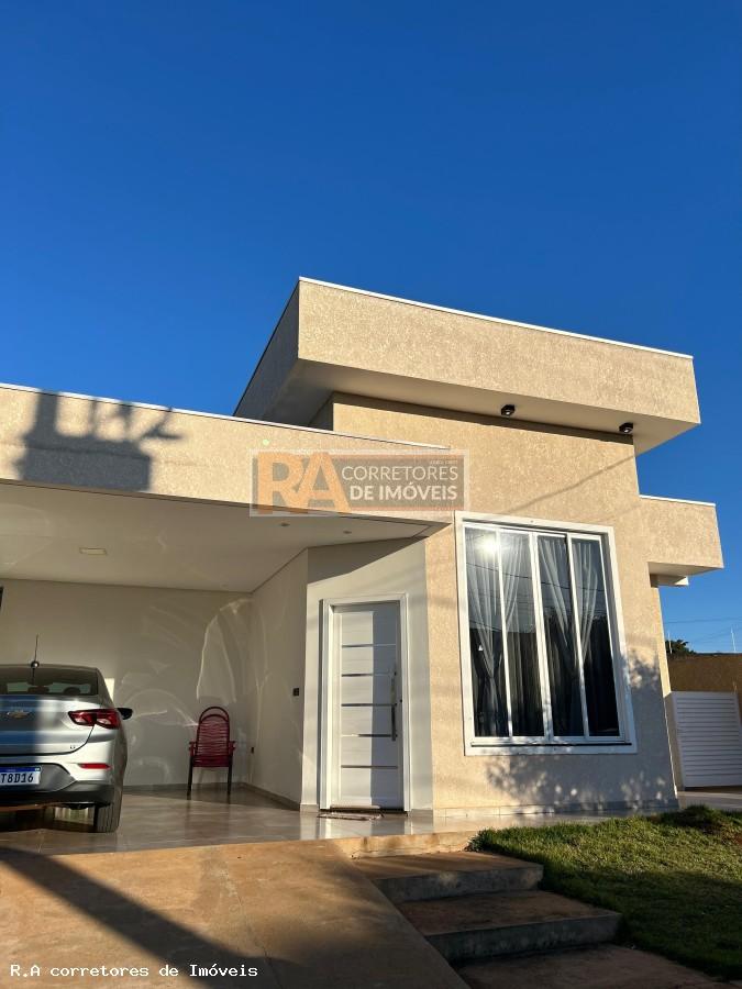 Casa à venda com 3 quartos - Foto 2
