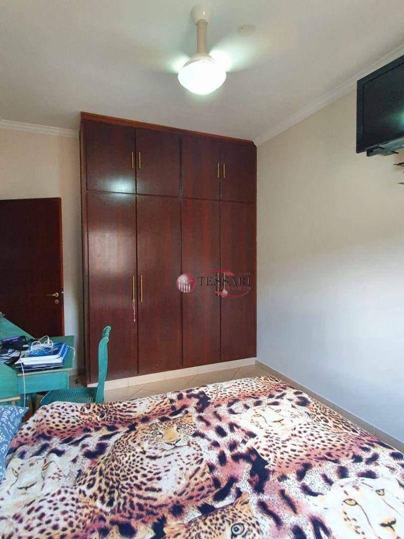 Casa à venda com 3 quartos, 300m² - Foto 16