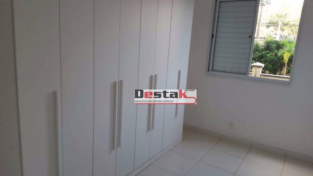 Apartamento à venda com 2 quartos, 72m² - Foto 9