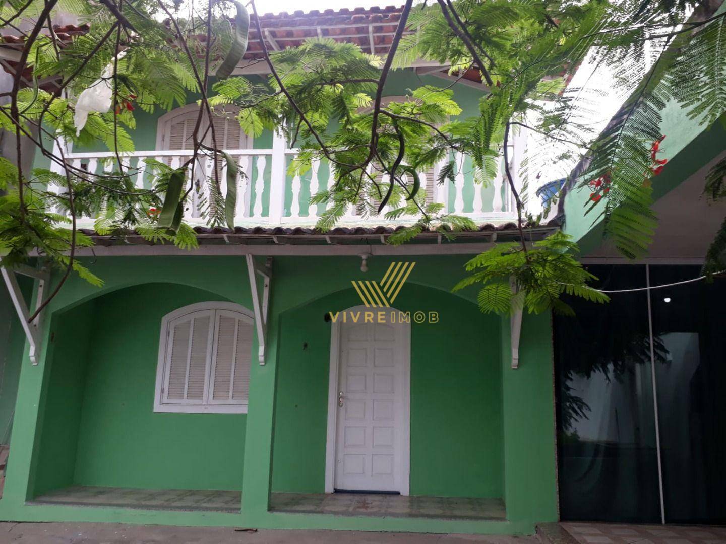 Casa à venda com 3 quartos, 180m² - Foto 2