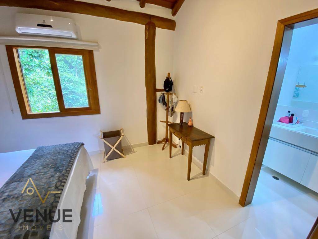 Casa de Condomínio à venda com 4 quartos, 250m² - Foto 39