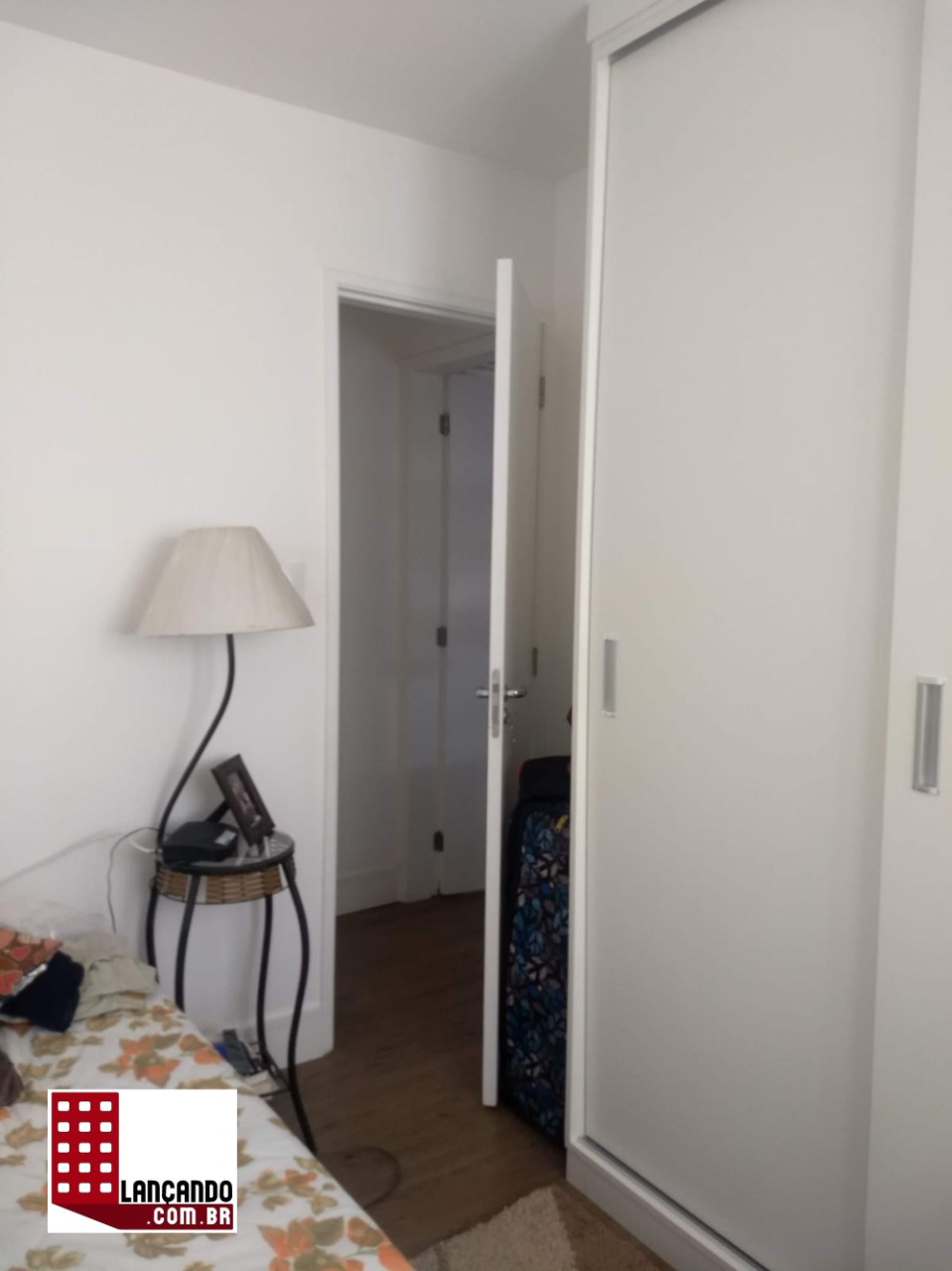 Apartamento à venda com 2 quartos, 63m² - Foto 3