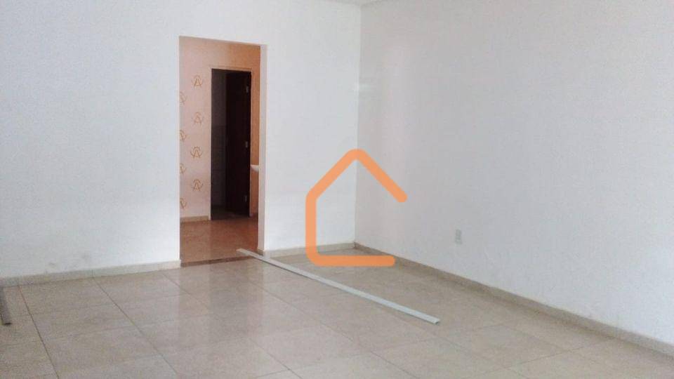 Casa à venda com 3 quartos, 160m² - Foto 4