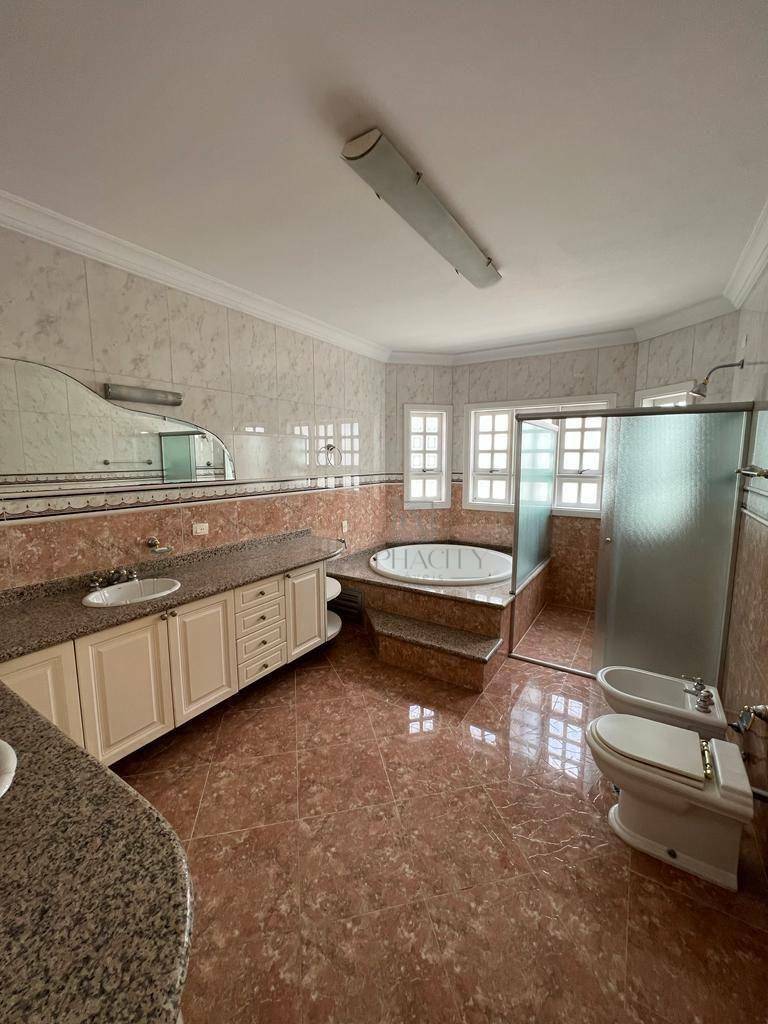 Casa de Condomínio à venda com 4 quartos, 550m² - Foto 23