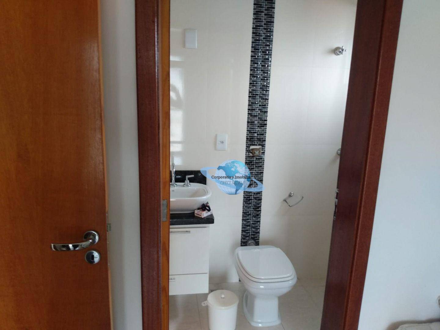 Casa de Condomínio à venda com 3 quartos, 250m² - Foto 14