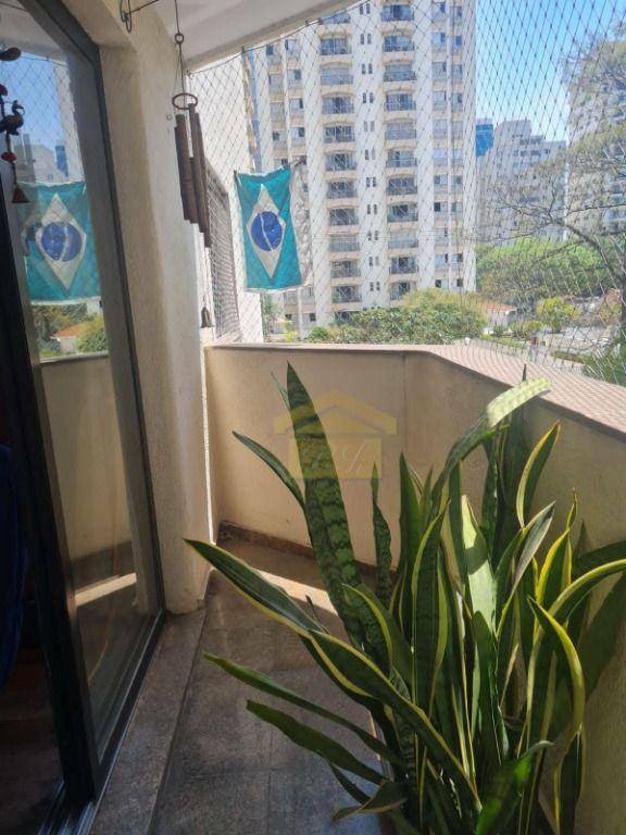 Apartamento à venda com 3 quartos, 100m² - Foto 4