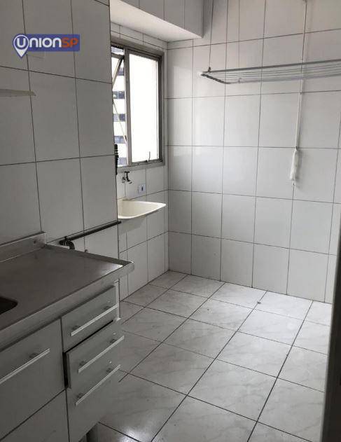 Apartamento à venda com 2 quartos, 60m² - Foto 11