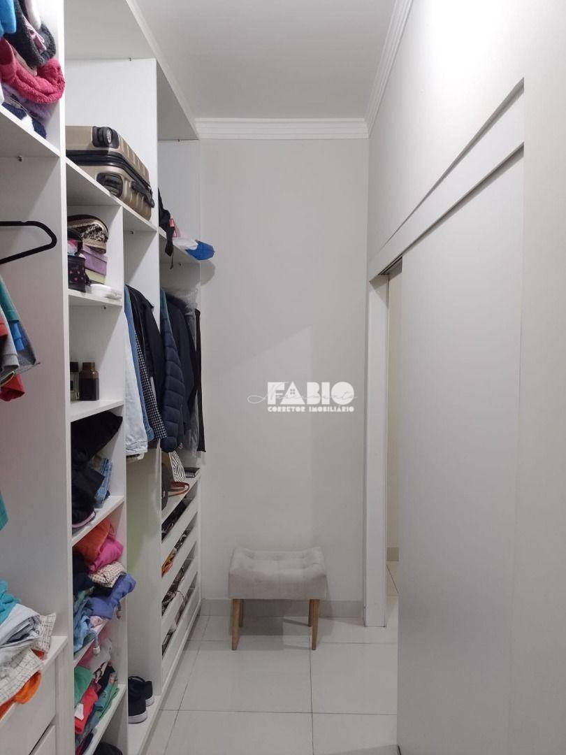 Casa à venda com 2 quartos, 140m² - Foto 13