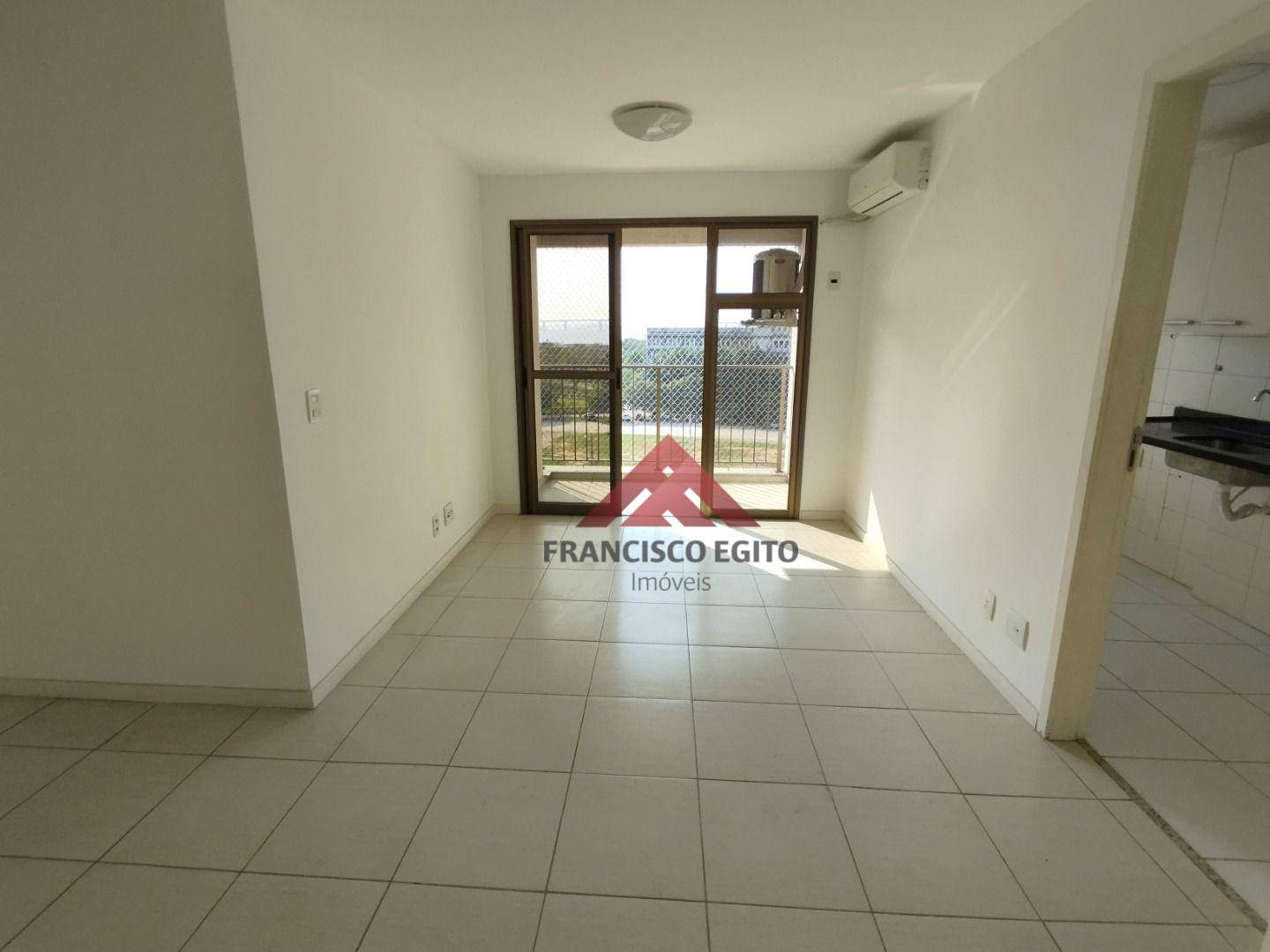 Apartamento à venda com 3 quartos, 130m² - Foto 4