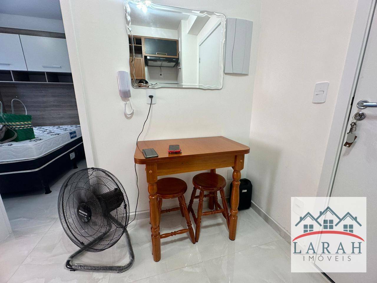 Apartamento para alugar com 1 quarto, 37m² - Foto 12