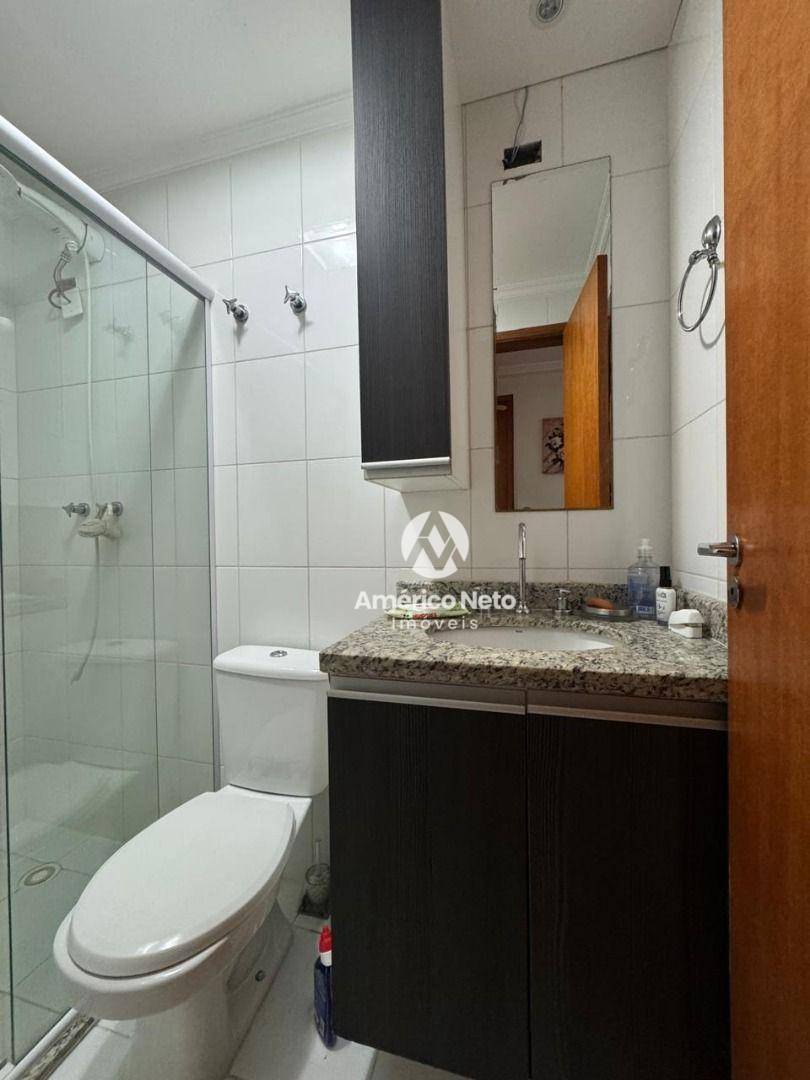 Apartamento à venda com 2 quartos, 65m² - Foto 22