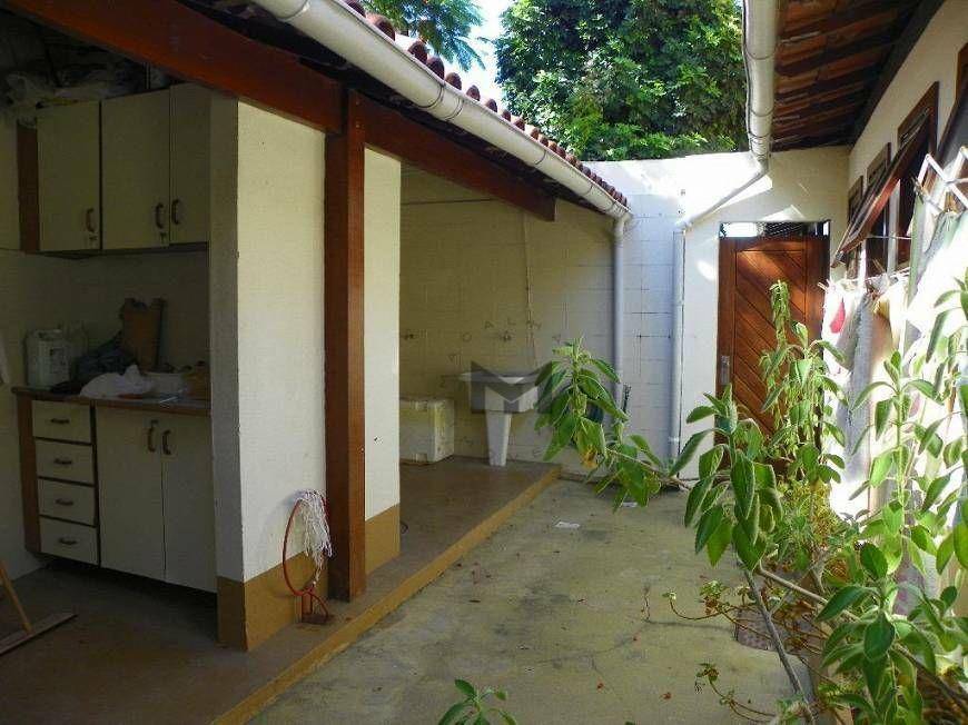 Casa à venda com 4 quartos, 366m² - Foto 17