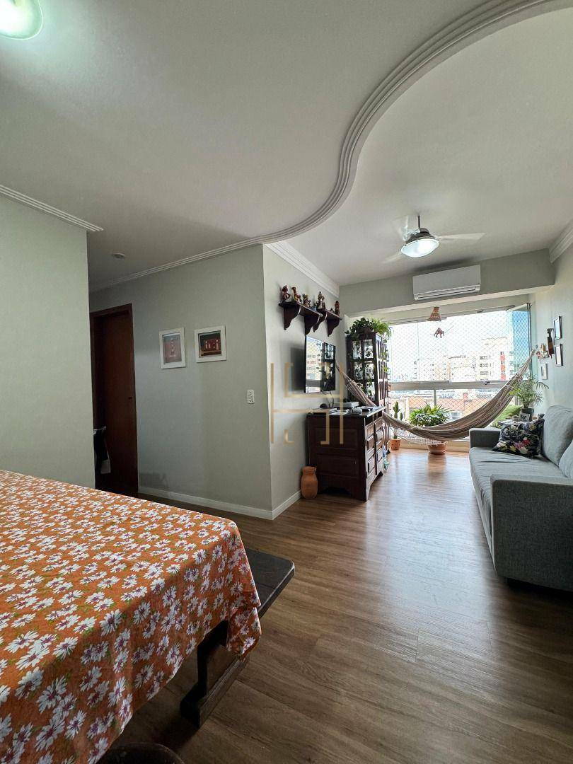 Apartamento à venda com 3 quartos, 73m² - Foto 1