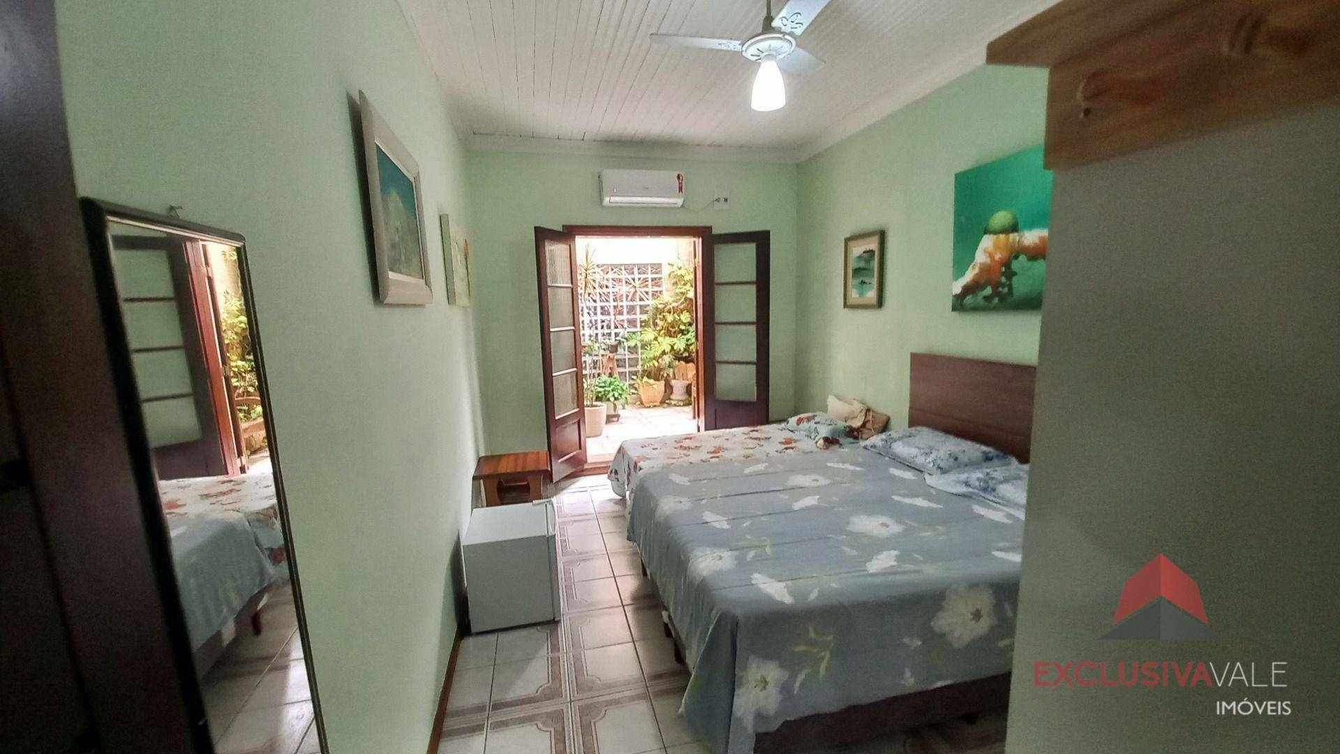 Casa à venda com 6 quartos, 356m² - Foto 65