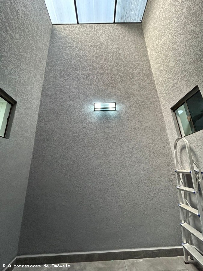 Casa à venda com 2 quartos, 180m² - Foto 17