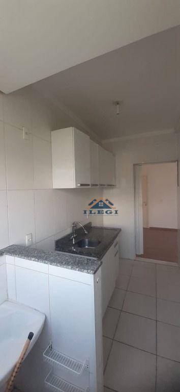 Apartamento à venda com 2 quartos, 60m² - Foto 5