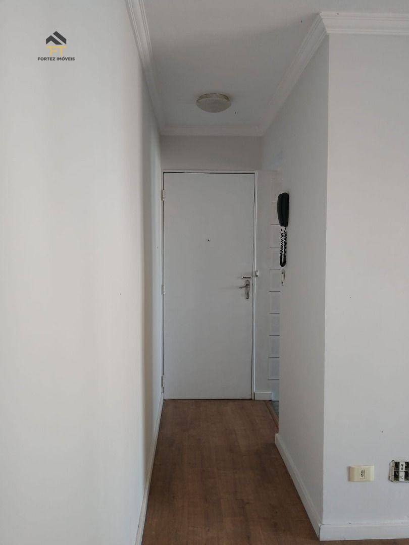 Apartamento para alugar com 2 quartos, 35m² - Foto 12