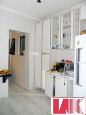 Apartamento à venda com 3 quartos, 105m² - Foto 2