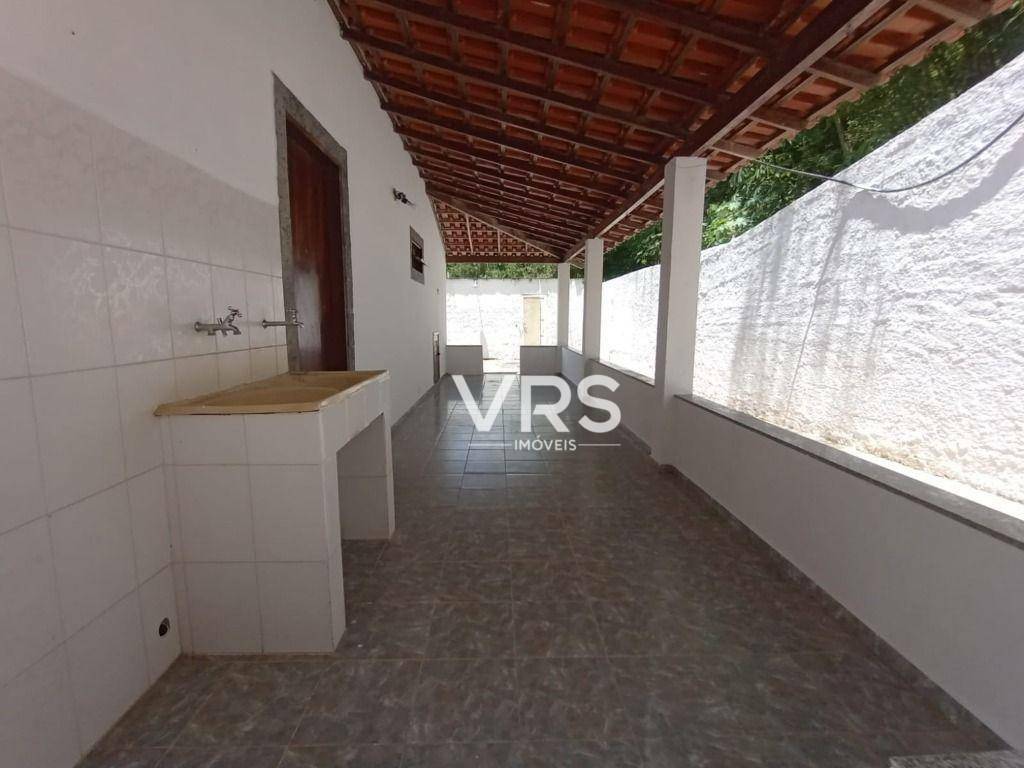 Casa à venda com 2 quartos, 200m² - Foto 28