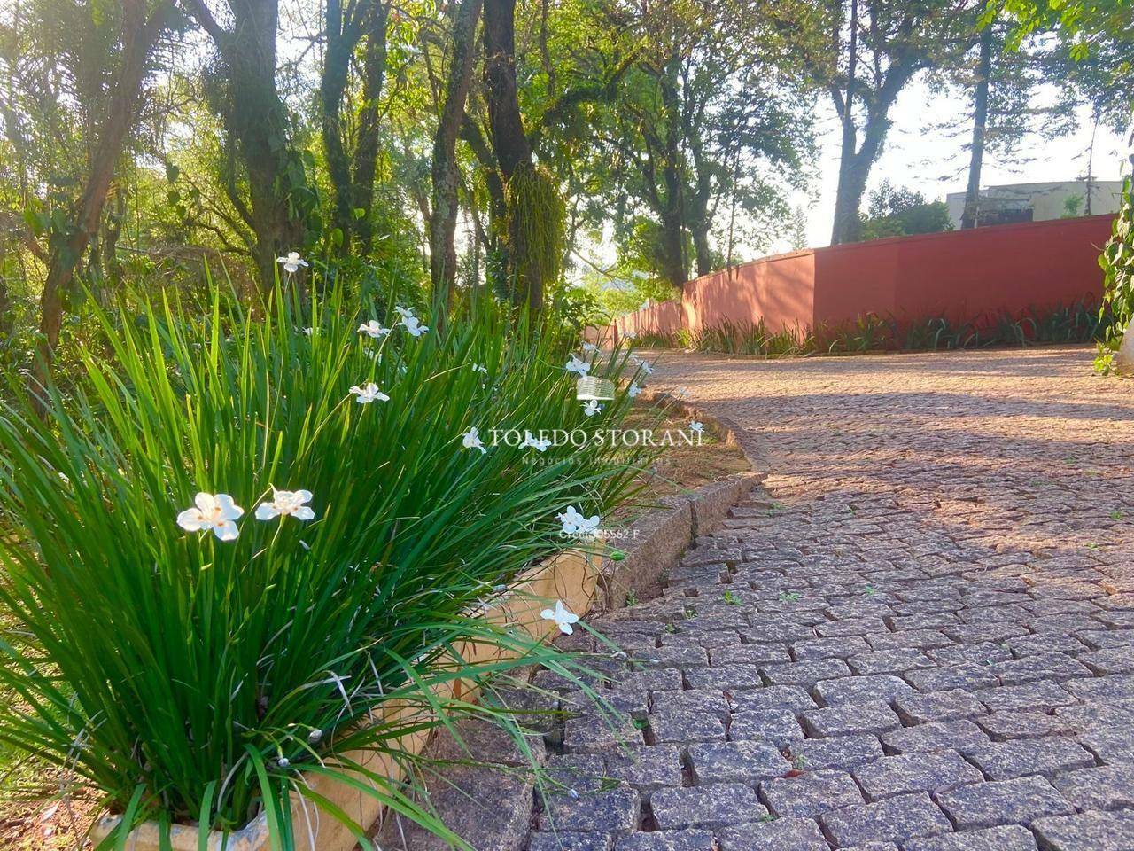 Casa de Condomínio à venda e aluguel com 3 quartos, 600m² - Foto 22